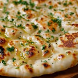 GARLIC NAAN (G)